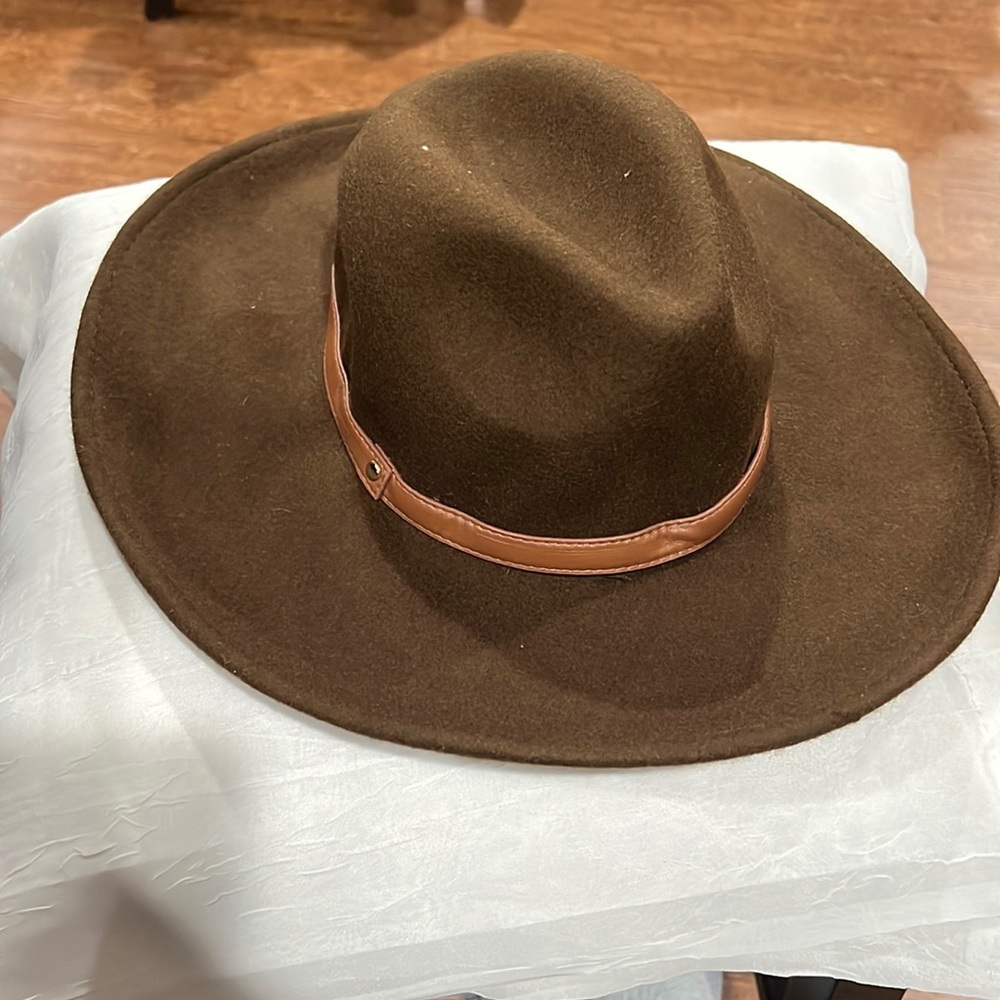 Women’s riding hat